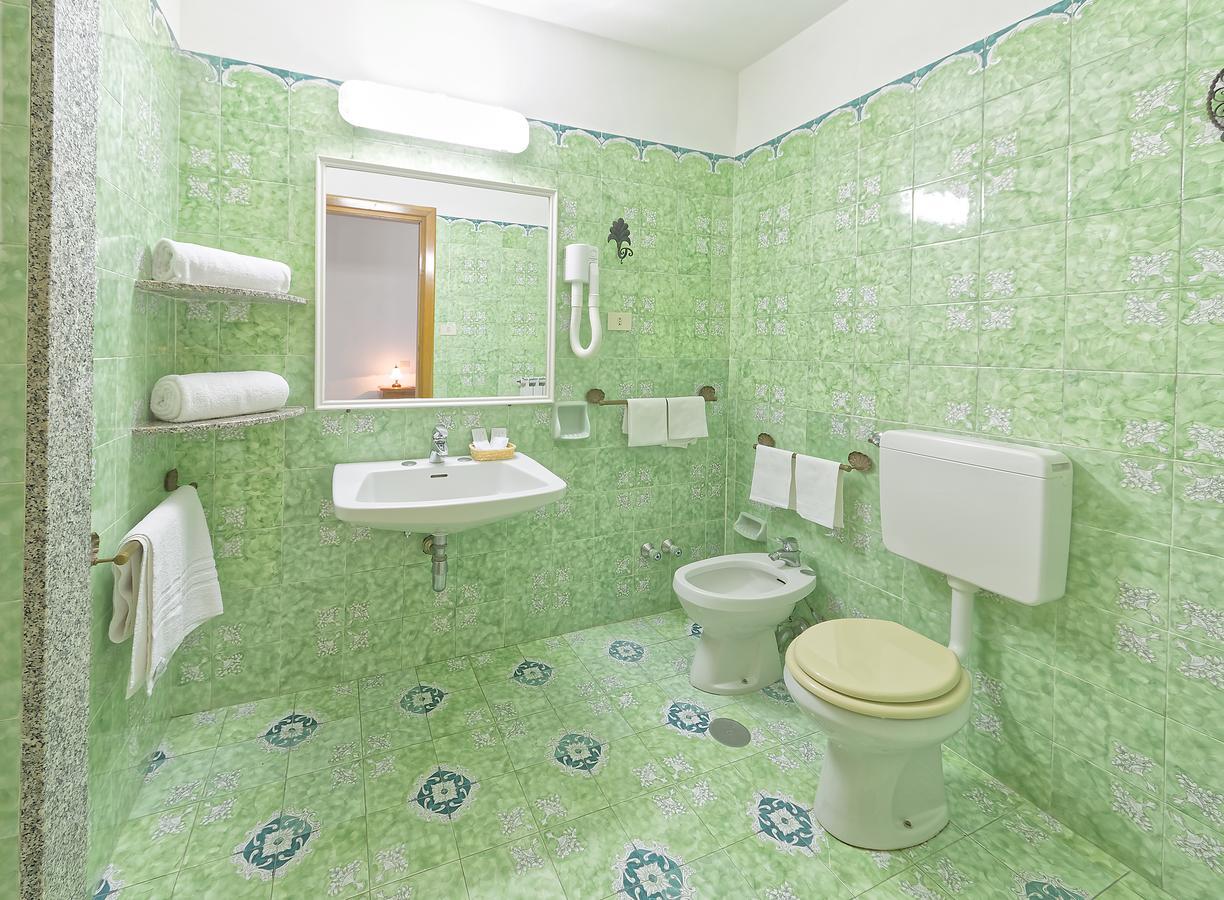 Hotel Zaro Lacco Ameno  Buitenkant foto